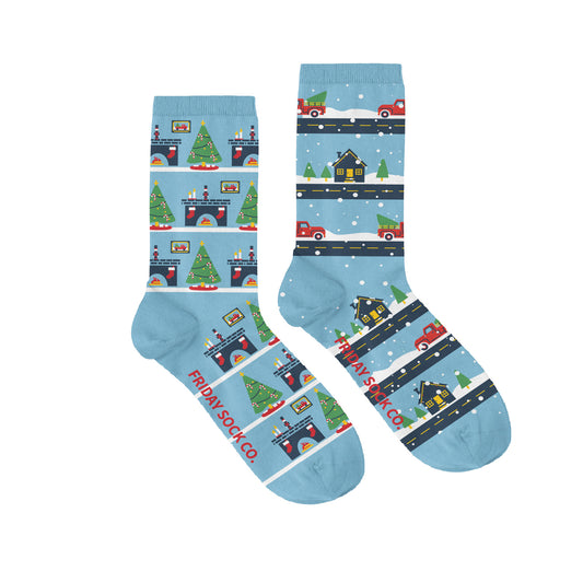 Women's Christmas Vintage Truck & Living Room